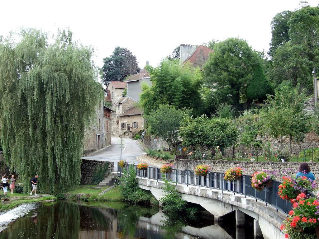 La Maison Du Marchand Bed & Breakfast Peyrat-le-Chateau Exterior photo