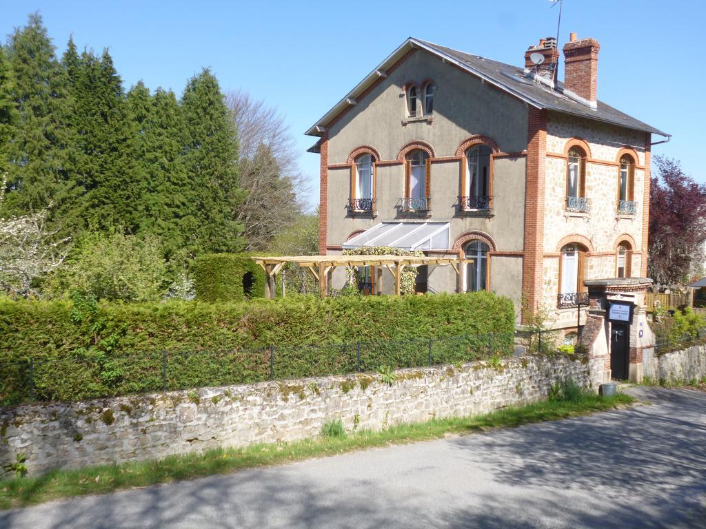 La Maison Du Marchand Bed & Breakfast Peyrat-le-Chateau Exterior photo